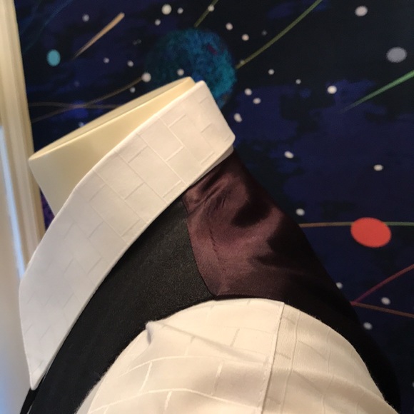 Black Vest - Picture 13 of 17